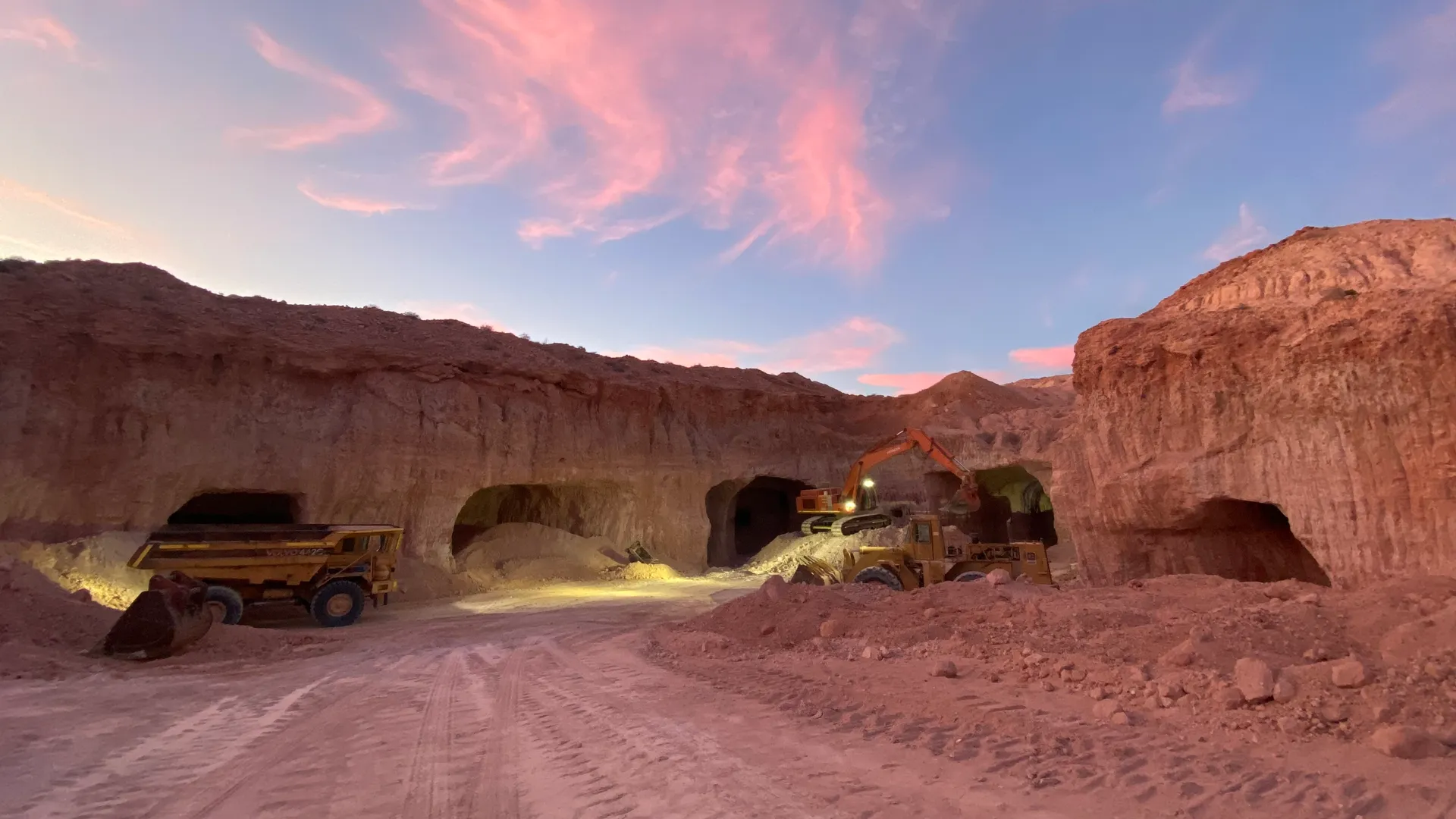 Mining for opals in Coober Pedy